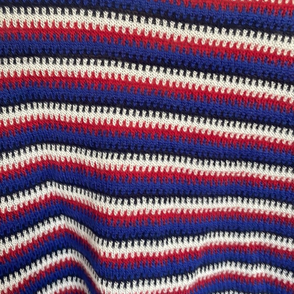 Women’s XL 80s inspired crop sweater. - Picture 2 of 4